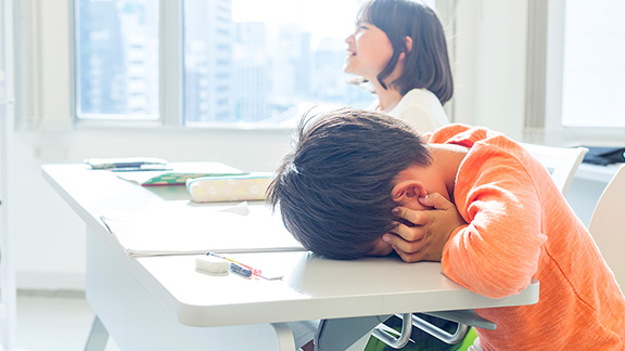 子供の約5％および成人の約2.5％にADHDの症状がある！
