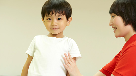 背骨が真っすぐなことが<br />
本当の健康ではない！